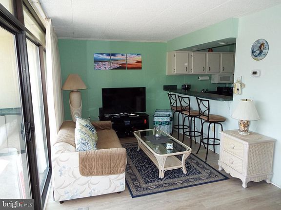 2nd image of 12 42nd St Unit 403