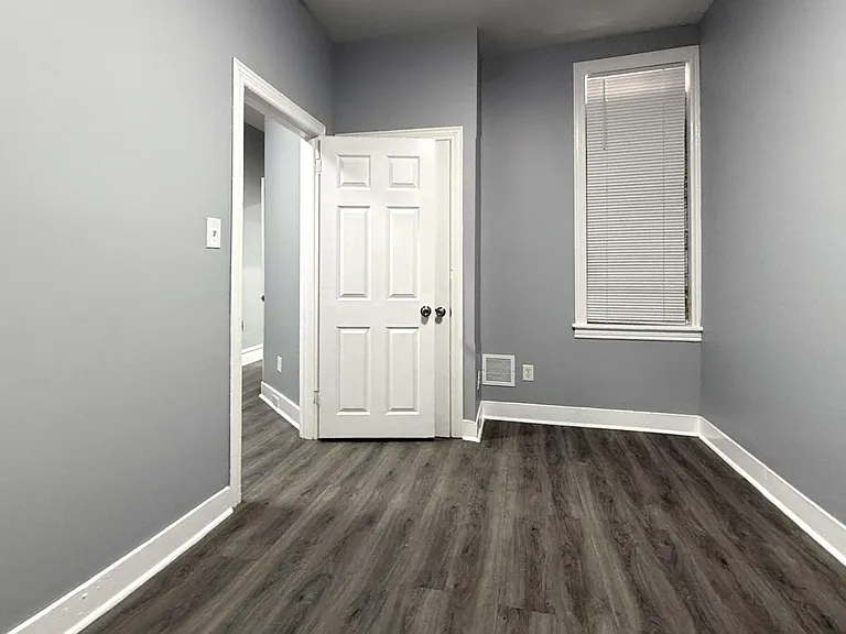 3740 N Park Ave — Photo 6