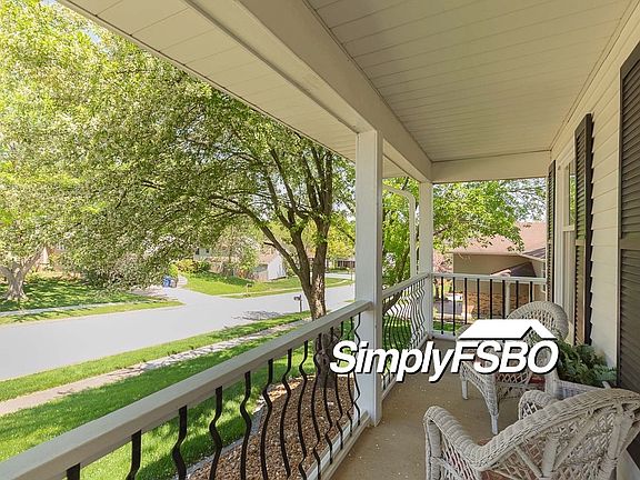 2nd image of 2655 New Lexington Dr