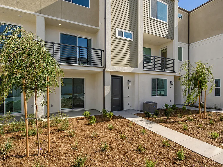 842 Kili St #5 — Photo 34