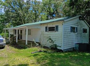 575 Post Oak Rd, Camden, TN 38320