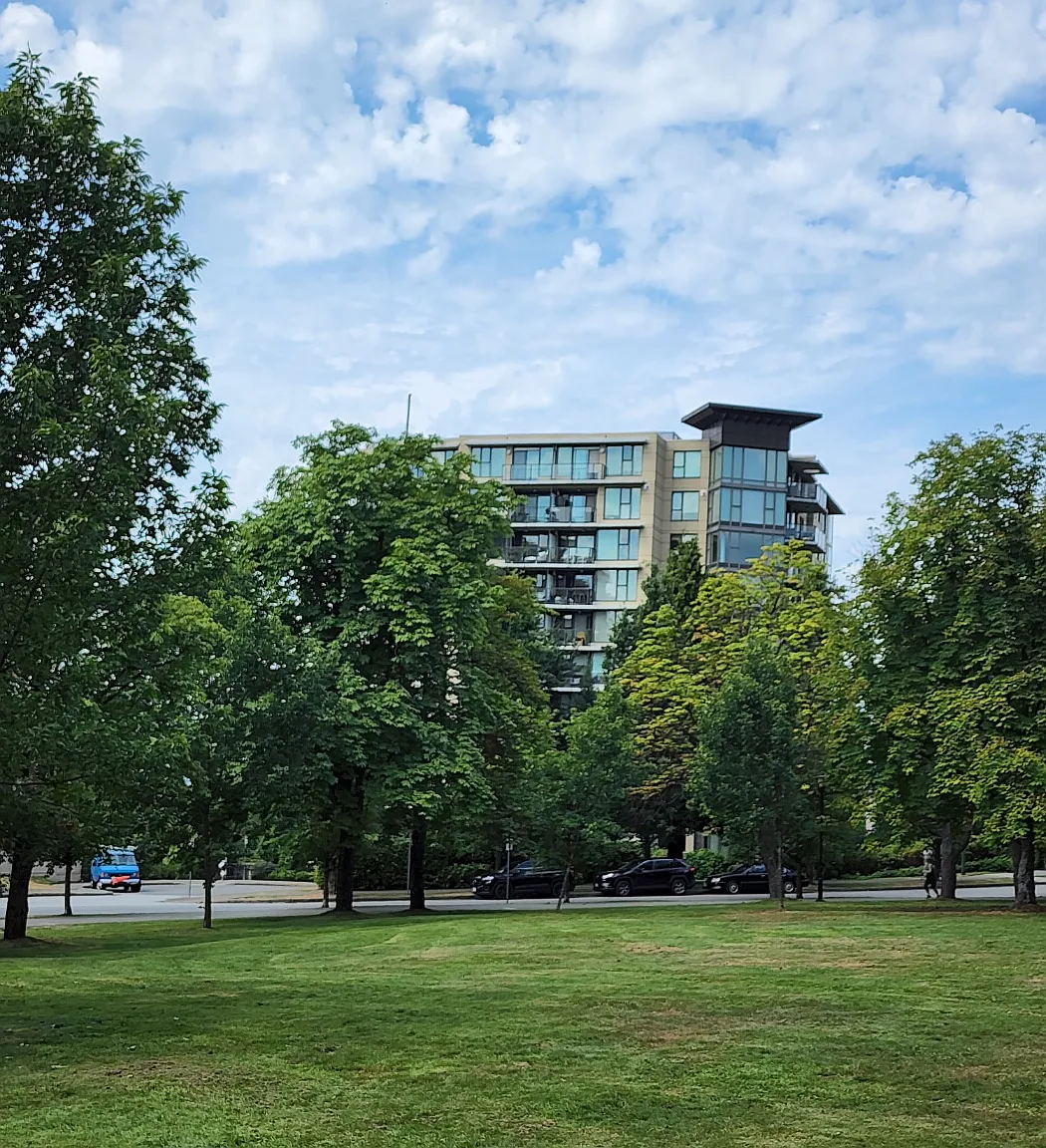 683 W Victoria Park — Photo 2