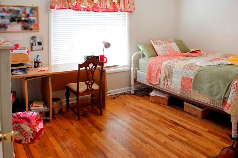 2nd image of 62 E Woodruff Ave #62
