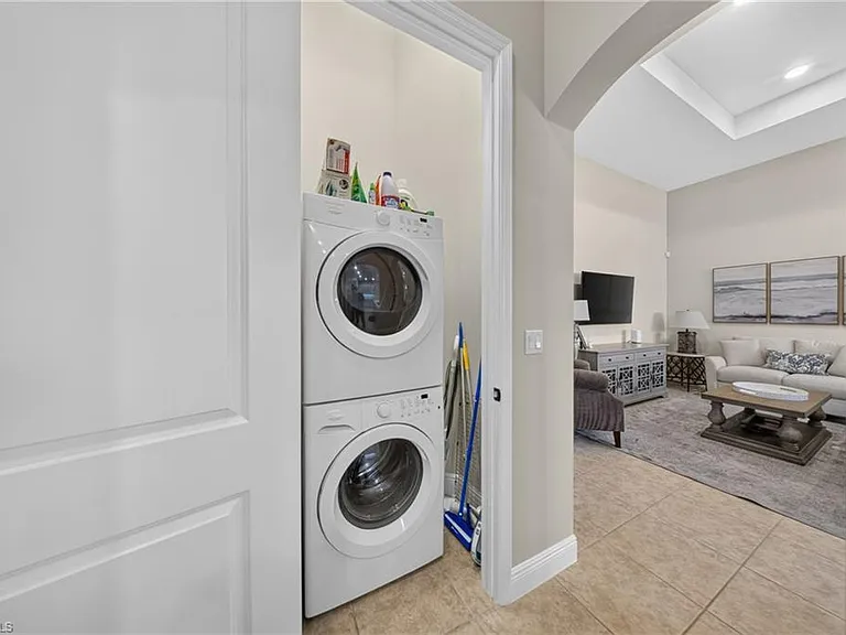7890 Allende Ln — Photo 30