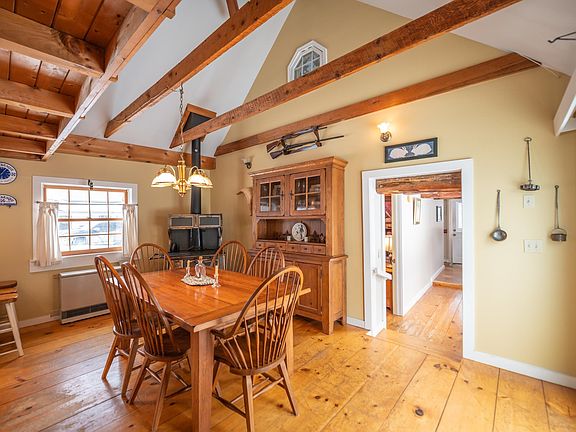 4th image of 34 Main Street