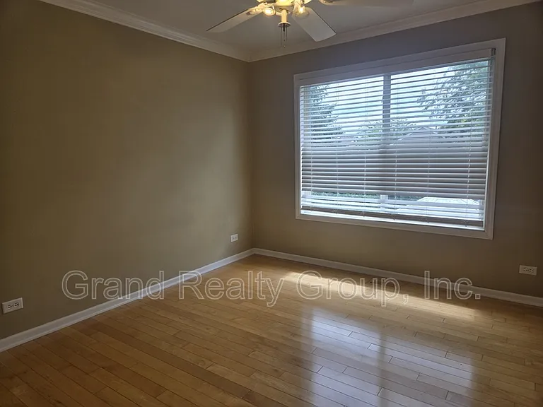 217 Lexington Ct — Photo 15
