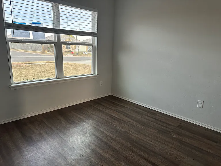 1029 S Blackjack Ln — Photo 6