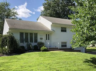 1607 Cornell Dr, Linden, NJ 07036