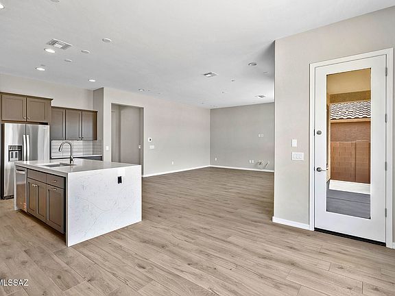 3rd image of 13385 N Braunite Ct