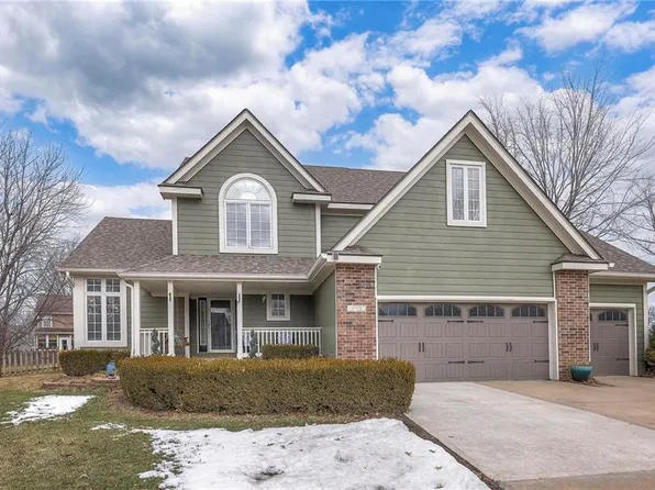 1502 Wrangler Way, Raymore, MO 64083