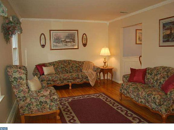 2nd image of 1462 Federal Dr