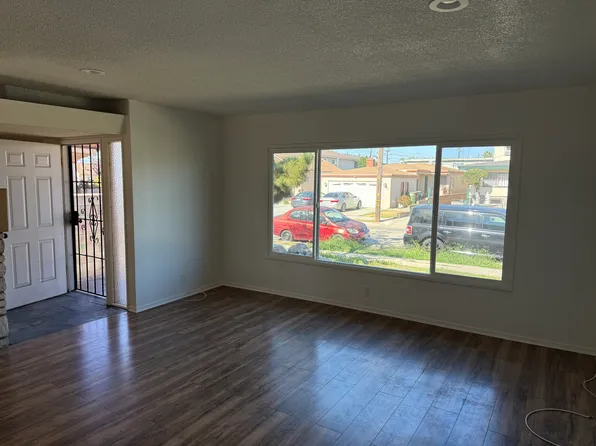 11974 York Ave #A, Hawthorne, CA 90250