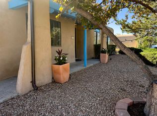 2407 San Patricio Corte, Santa Fe, NM 87505