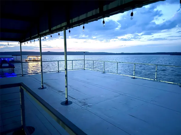 935 Longs Camp Rd, Graford, TX 76449