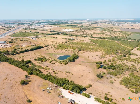 304 W Circle Way, Jarrell, TX 76537