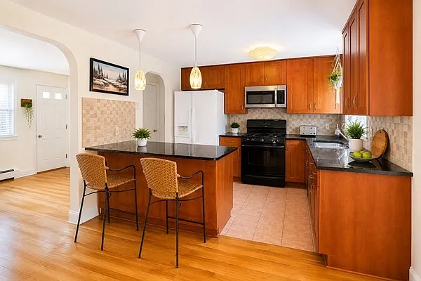 3 bed, 2.5 bath, 1474 sqft, $3,500 — Photo 4