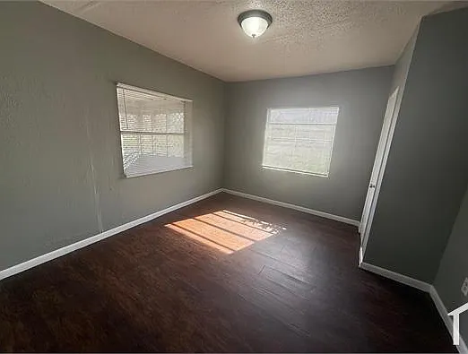 836 Martin L King Jr Ave — Photo 9