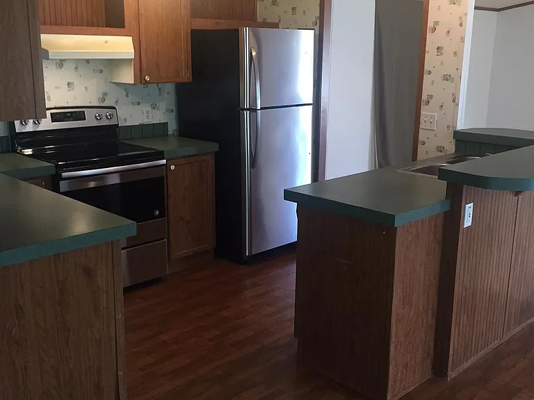 140 Bowles Ln — Photo 6