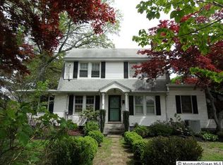 12 Church St, Middletown, NJ 07748