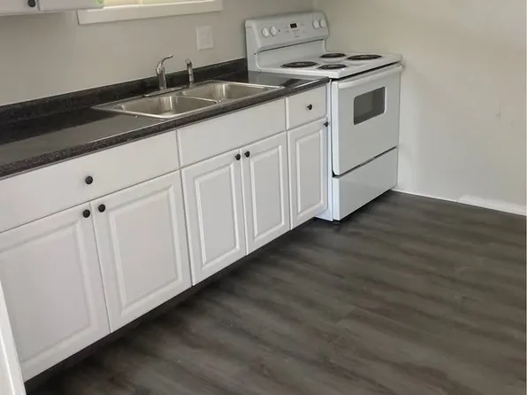 715 County Route 8 APT 4, Fulton, NY 13069