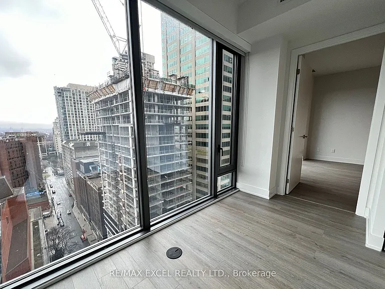 8 Cumberland St #1808 — Photo 8