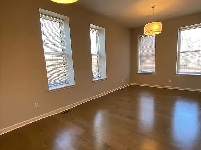 3867 Botanical Ave #B — Photo 8