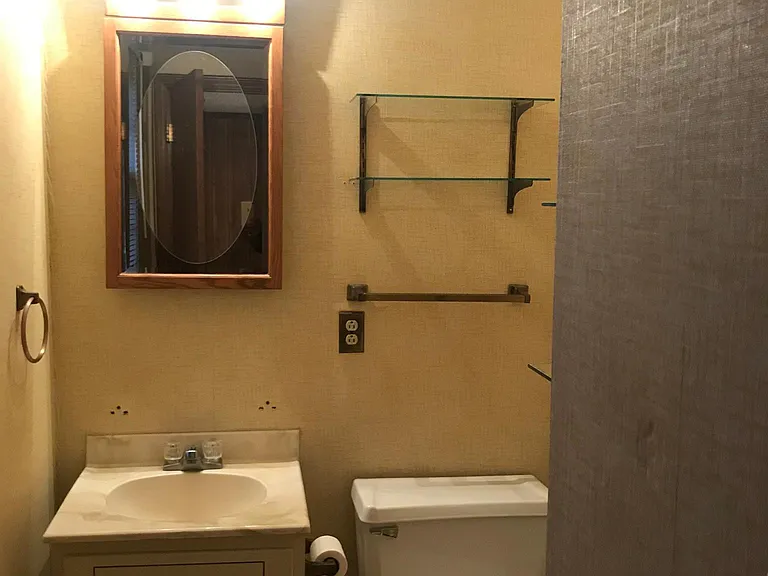 Bath Room 1