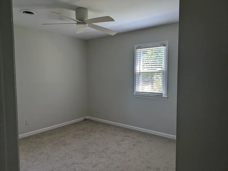 5304 King George Ct — Photo 16