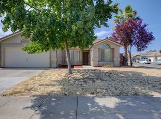 2213 W Granite Creek Dr, Merced, CA