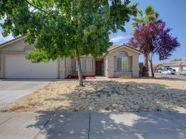 2213 W Granite Creek Dr, Merced, CA 95348