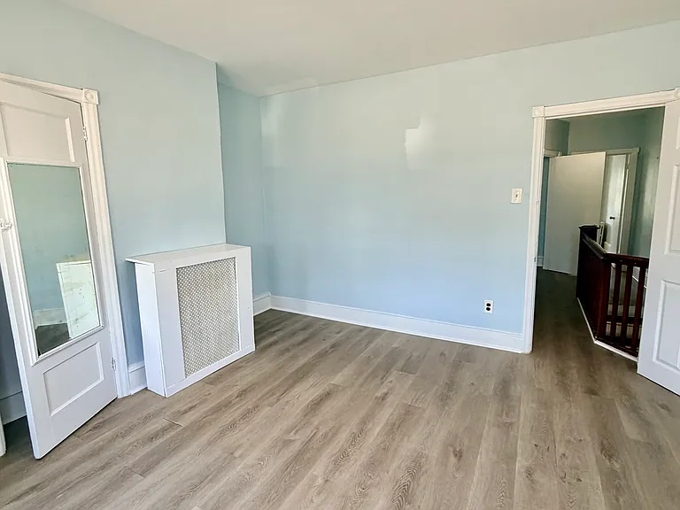 6320 Kingsessing Ave — Photo 10