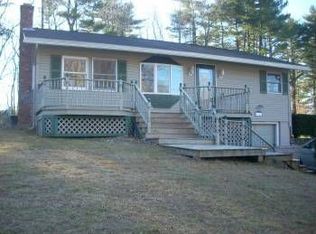 18 Beverly St, Oxford, MA 01540