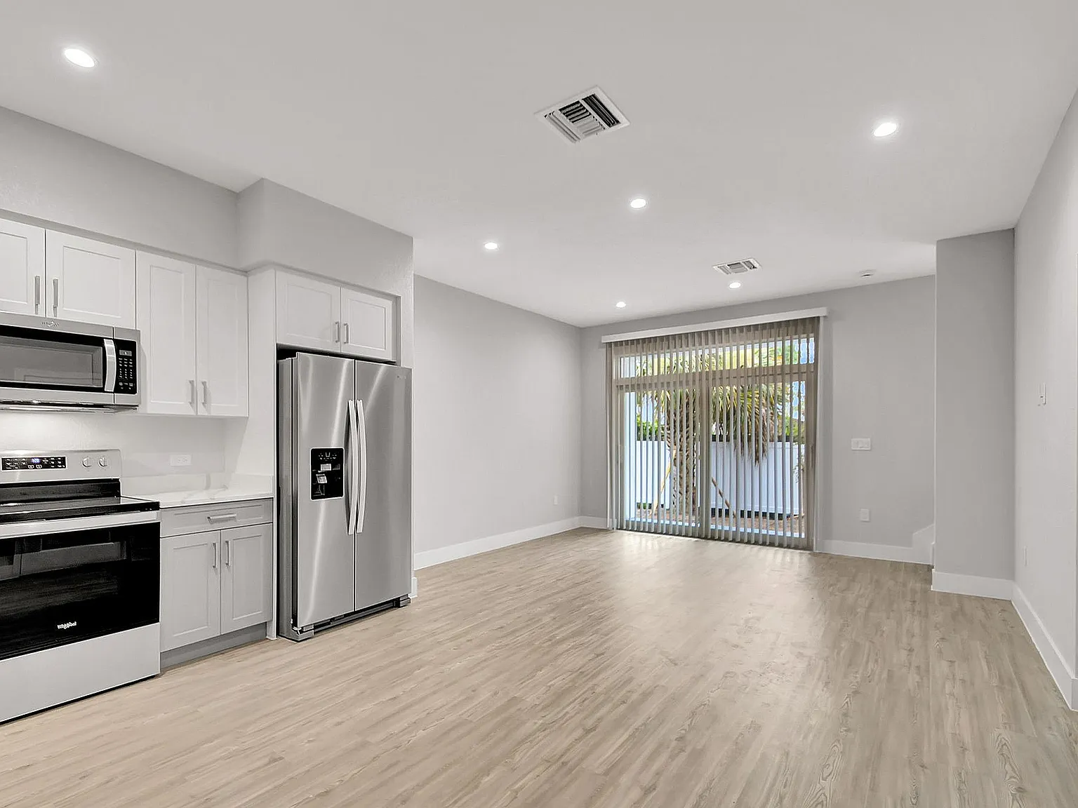 Prince Place Townhomes — Photo 2