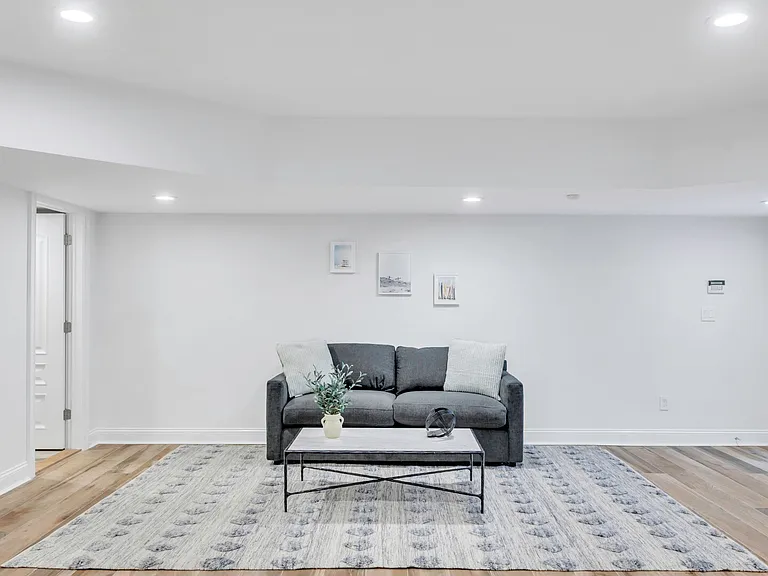 51 Cliff Rd — Photo 17