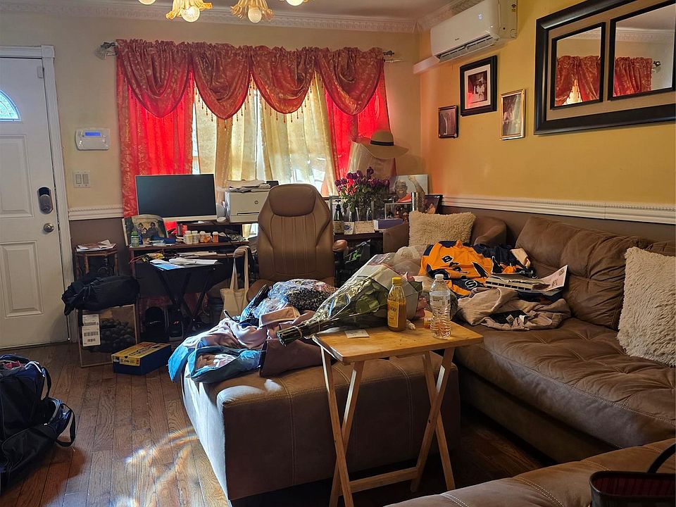 2nd image of 115 S 9th Avenue