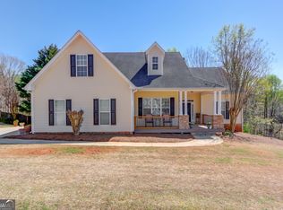 231 Station Dr, Pendergrass, GA 30567