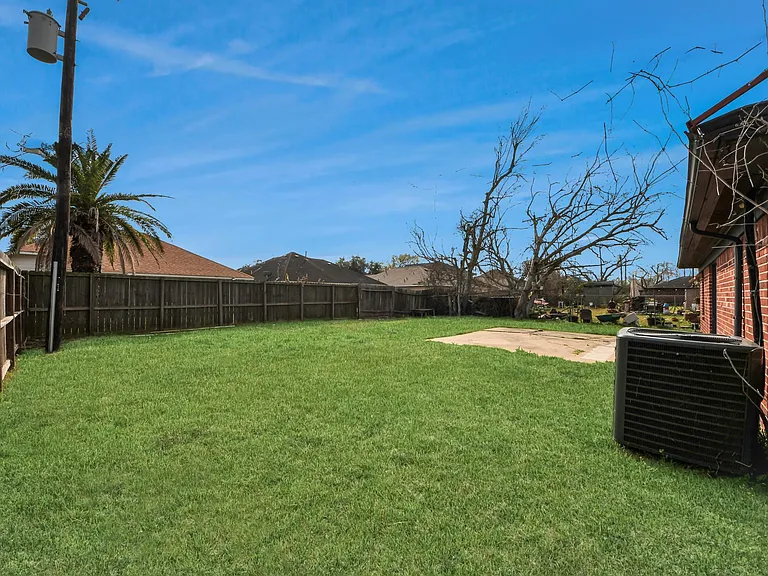 4114 Fairgreen Ln — Photo 35