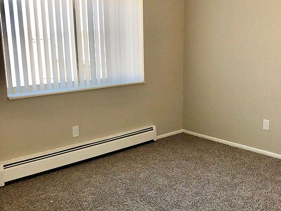 4th image of 621 W Prentice Ave #11146611