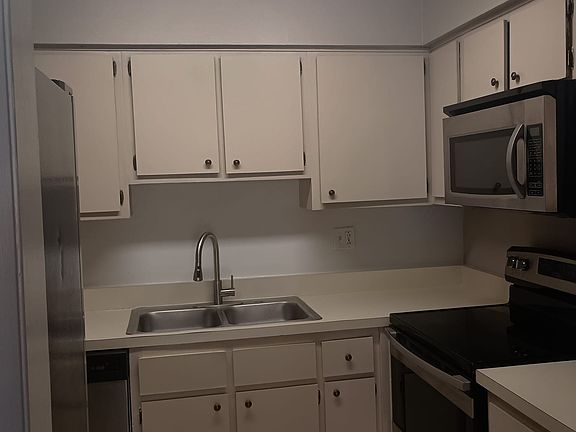 5th image of 7523 Dolonita Dr