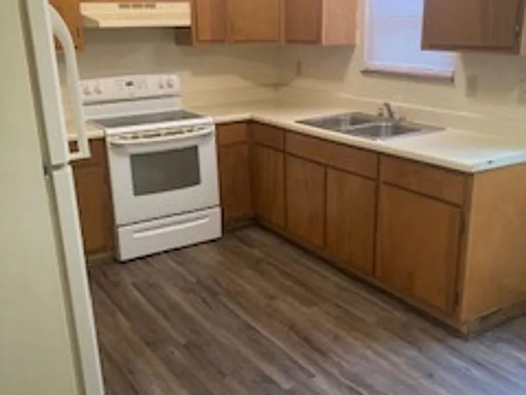 1114 Park St #A — Photo 10