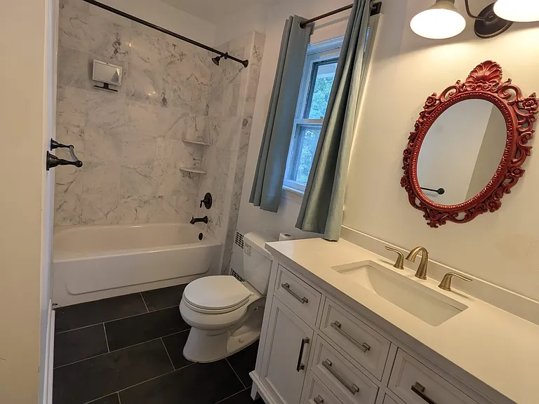 2279 Elizabeth Ave — Photo 4