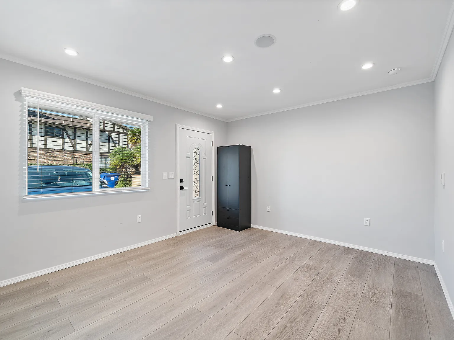 1 bed, 450 sqft, $2,000 — Photo 3