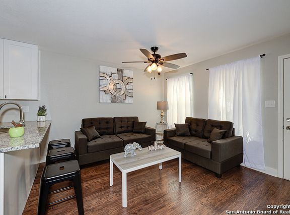 4th image of 622 S San Ignacio Ave
