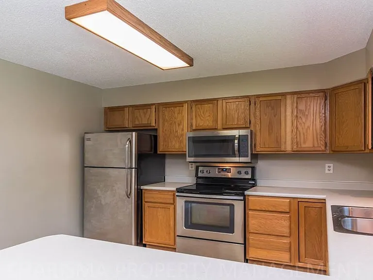 4608 E Blazewood Dr — Photo 8