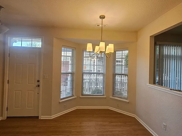 604 Teton Cir — Photo 7