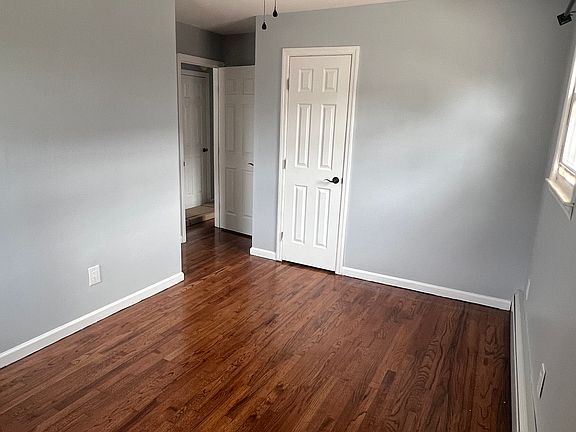 2nd image of 601 Beach 25th St #2