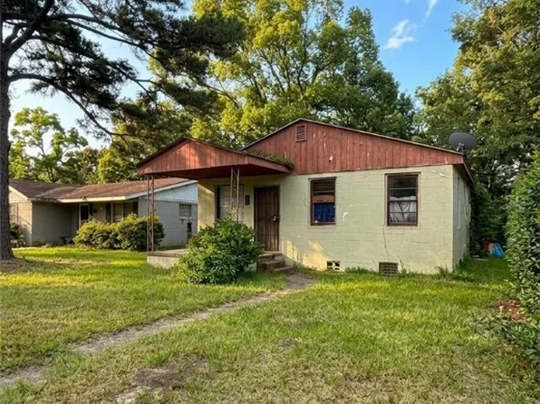 815 W 50th Street, Savannah, GA 31405
