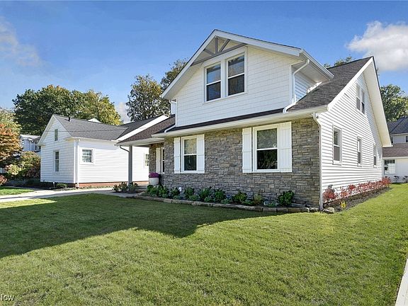 2nd image of 19133 E Shoreland Ave