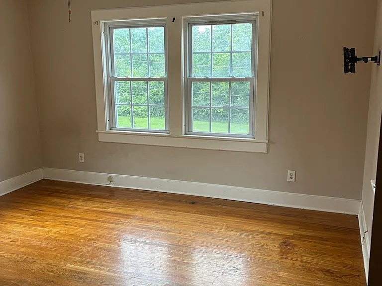 604 S Main St — Photo 10