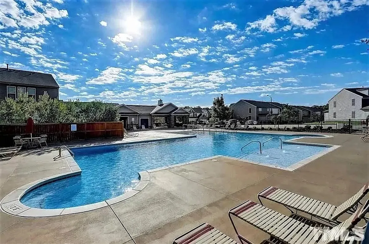 Building Photo - 506 Brier Crossings Loop